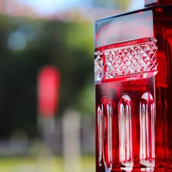 Vessière Cristaux Art De La Table|Carafes Cristal Daum Baccarat Lalique|Carafe à whisky rouge Mireille