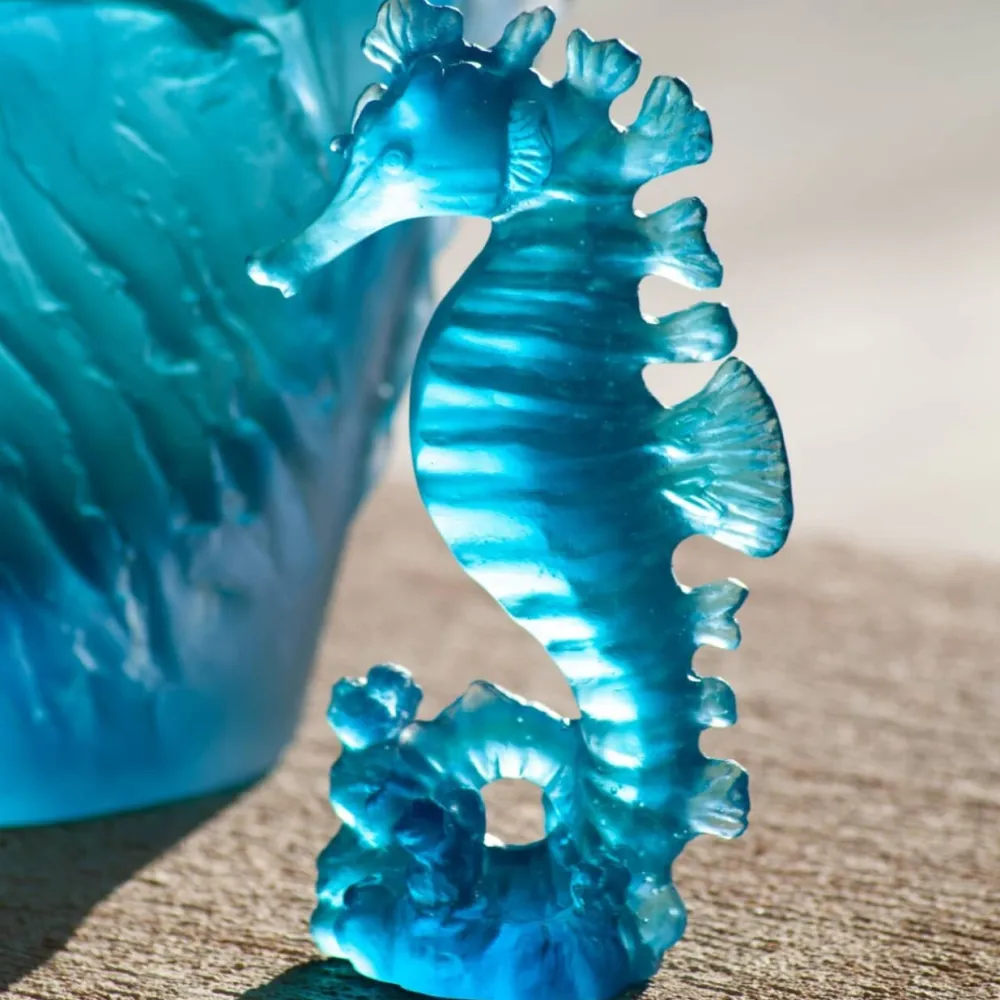 Vessière Cristaux Bestiaire|Sculptures Cristal|Hippocampe petit modèle bleu Maya Daum