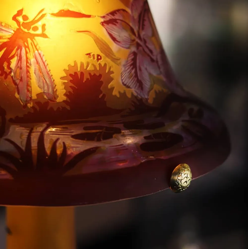 Vessière Cristaux Luminaires|Lampes Pâte De Verre|Lampe pâte de verre Tip Gallé décor libellule