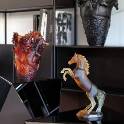 Vessière Cristaux Vases|Editions D’Art|Vase cheval cavalcade magnum ambre daum