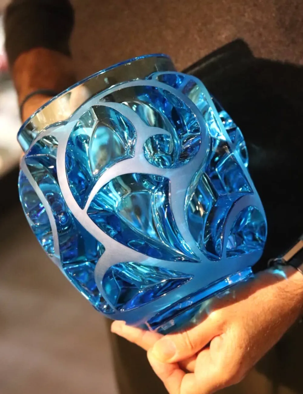 Vessière Cristaux Vases|Vases Cristal Couleur|Vase tourbillons bleu clair 999 ex Lalique